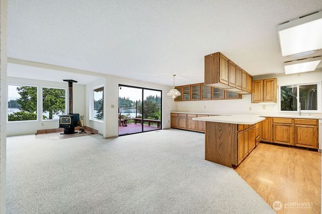 261 Verner Avenue, Port Ludlow, WA 98365