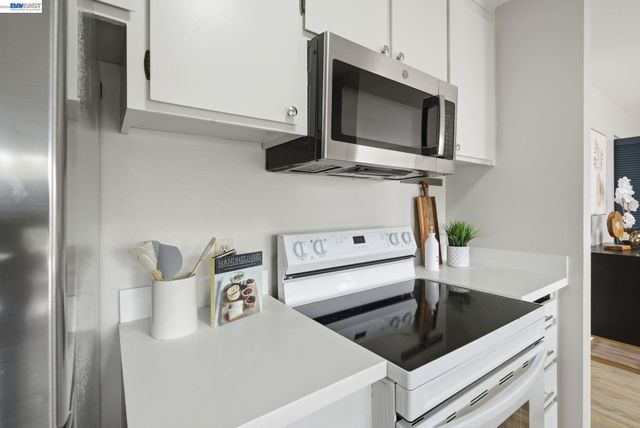 2101 Shoreline Dr 299, Alameda, CA 94501