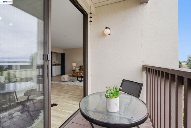 2101 Shoreline Dr 299, Alameda, CA 94501