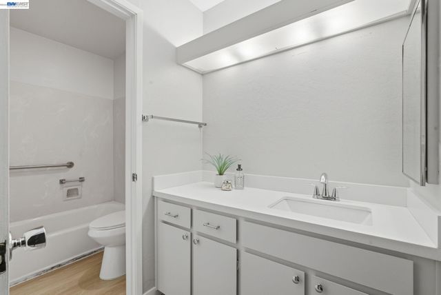 2101 Shoreline Dr 299, Alameda, CA 94501