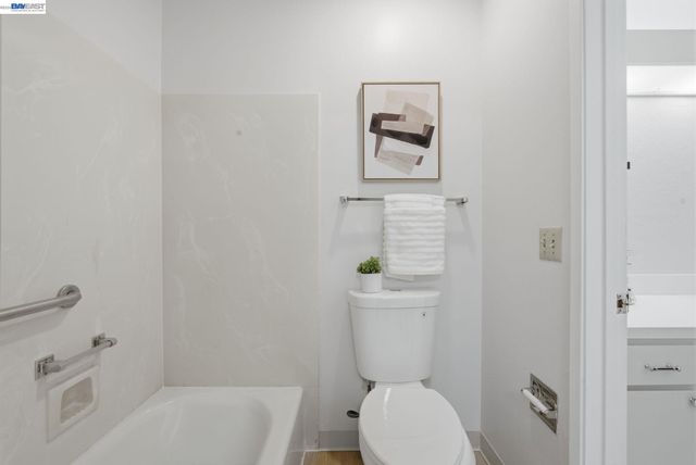 2101 Shoreline Dr 299, Alameda, CA 94501