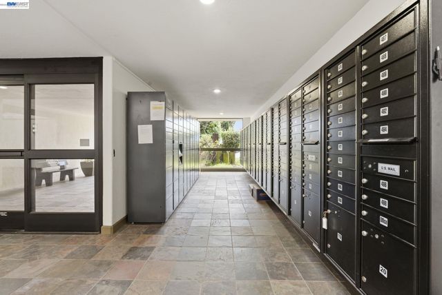 2101 Shoreline Dr 299, Alameda, CA 94501