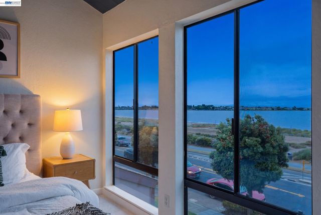 2101 Shoreline Dr 299, Alameda, CA 94501