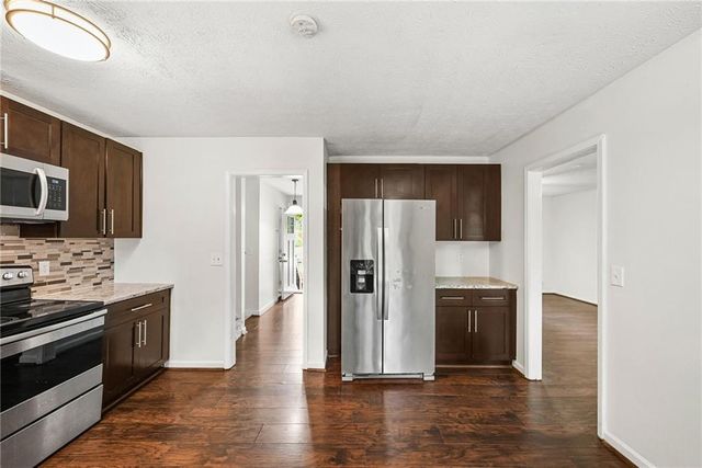 1469 W Rock Court, Stone Mountain, GA 30088