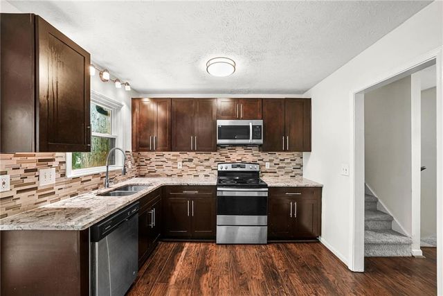 1469 W Rock Court, Stone Mountain, GA 30088