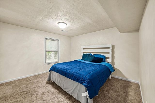 1469 W Rock Court, Stone Mountain, GA 30088