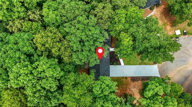 1469 W Rock Court, Stone Mountain, GA 30088