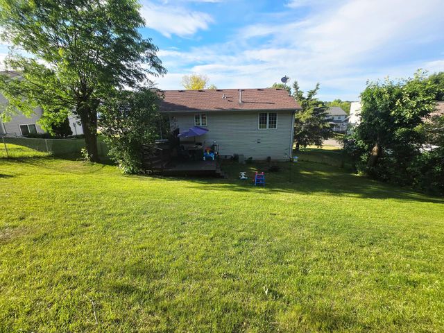 2640 59th Street NW, Rochester, MN 55901