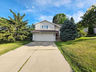 2640 59th Street NW, Rochester, MN 55901