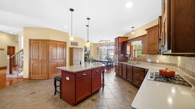 9784 Jack Drive, St. John, IN 46373