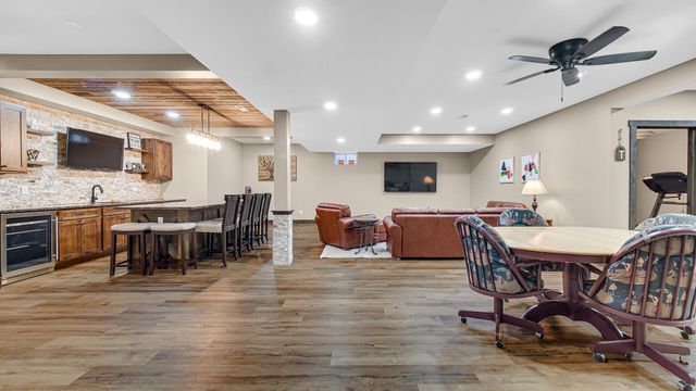 9784 Jack Drive, St. John, IN 46373