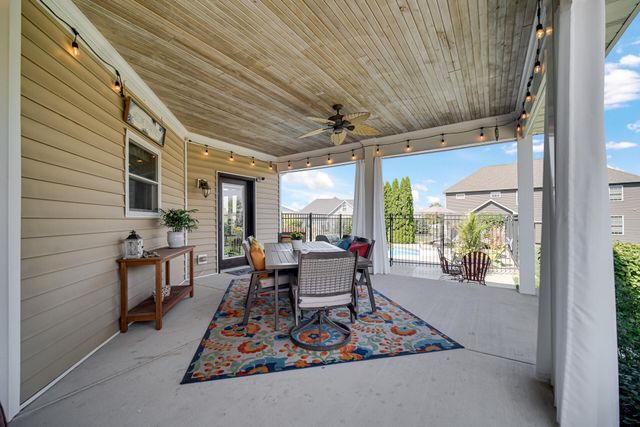 9784 Jack Drive, St. John, IN 46373