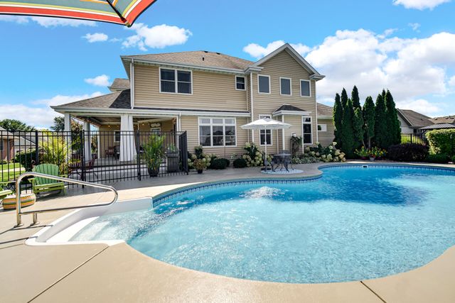 9784 Jack Drive, St. John, IN 46373