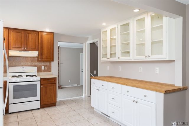 111 The Meadow, Aurora, NY 14052