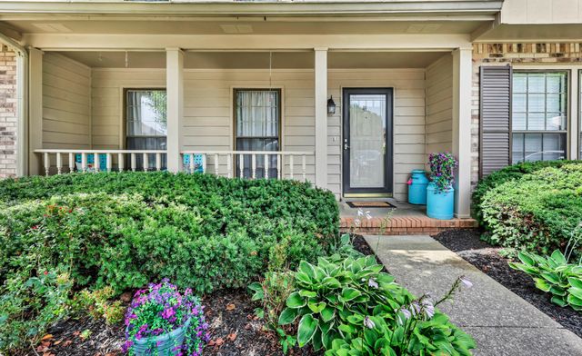 2172 Memorial Dr Apt A6, Clarksville, TN 37043