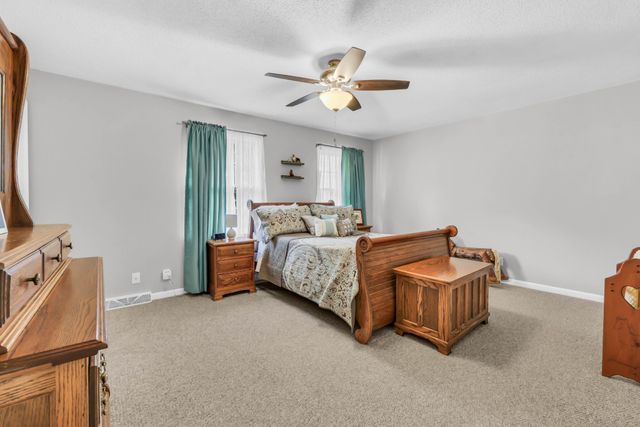 2172 Memorial Dr Apt A6, Clarksville, TN 37043