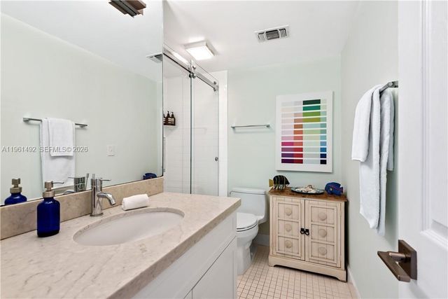 341 N Birch Road 209, Fort Lauderdale, FL 33304