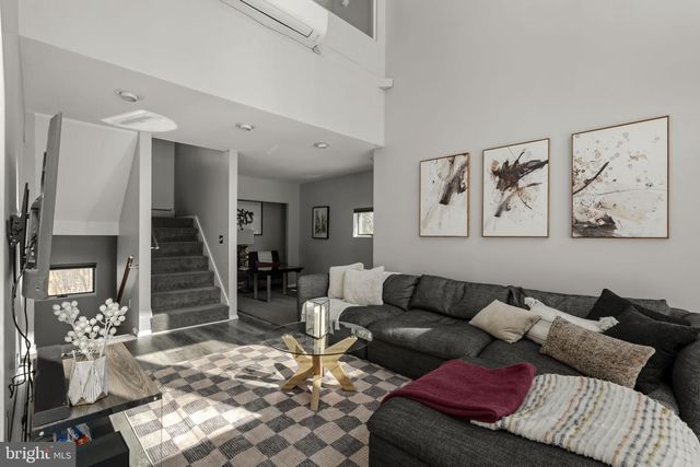 800 GARRISTON RD, Lewisberry, PA 17339