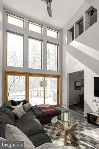 800 GARRISTON RD, Lewisberry, PA 17339