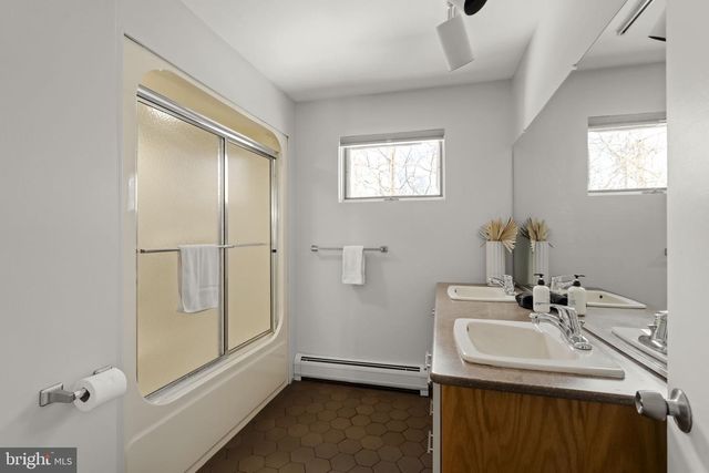 800 GARRISTON RD, Lewisberry, PA 17339