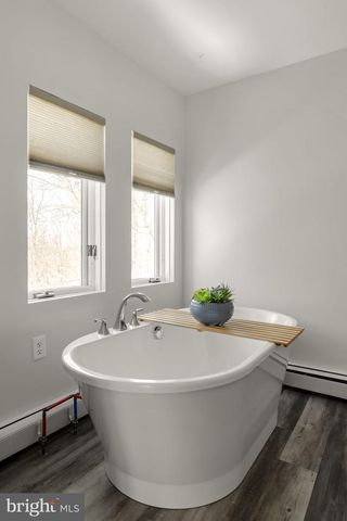 800 GARRISTON RD, Lewisberry, PA 17339