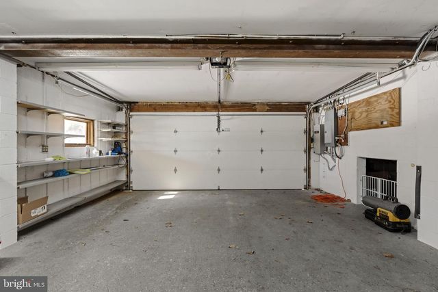 800 GARRISTON RD, Lewisberry, PA 17339