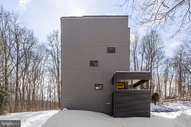 800 GARRISTON RD, Lewisberry, PA 17339