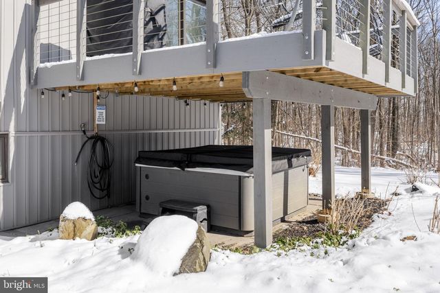 800 GARRISTON RD, Lewisberry, PA 17339