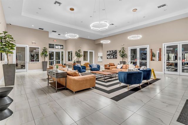 533 NE 5th Place, Florida City, FL 33034