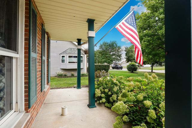 340 Homewood Drive, Bolingbrook, IL 60440