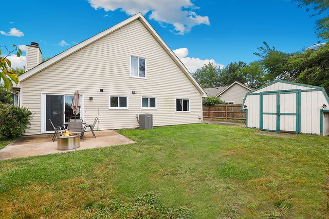 340 Homewood Drive, Bolingbrook, IL 60440