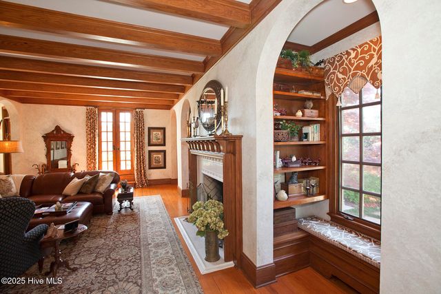 2325 Ocean Point Drive, Wilmington, NC 28405