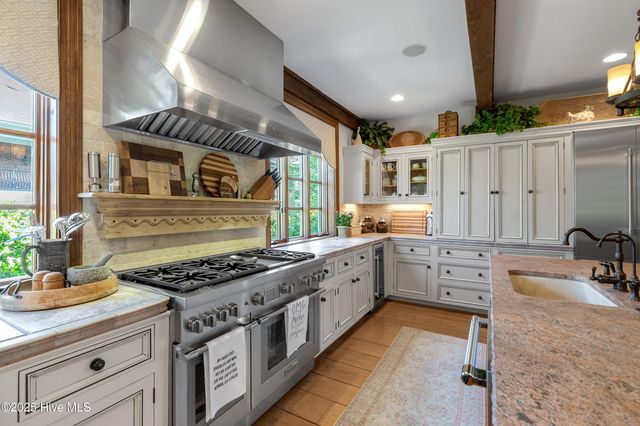 2325 Ocean Point Drive, Wilmington, NC 28405