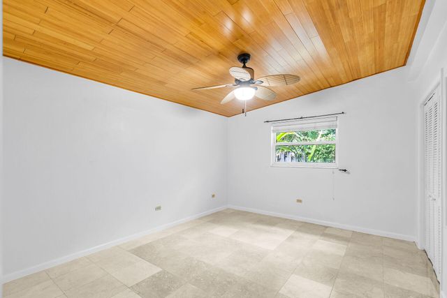 13 Bass Avenue, Key Largo, FL 33037