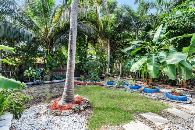 13 Bass Avenue, Key Largo, FL 33037