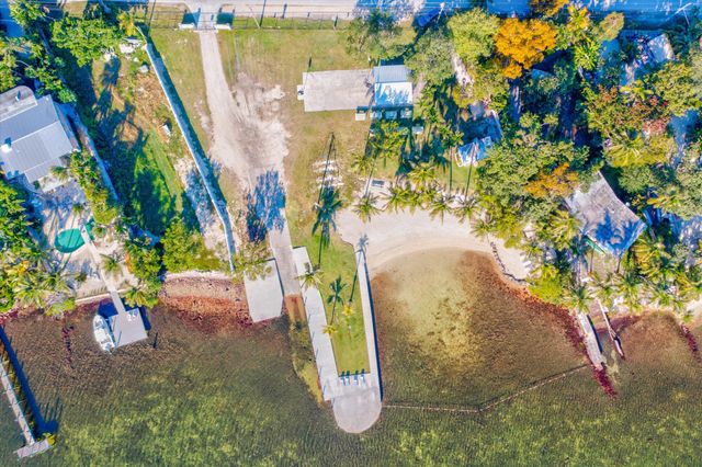 13 Bass Avenue, Key Largo, FL 33037