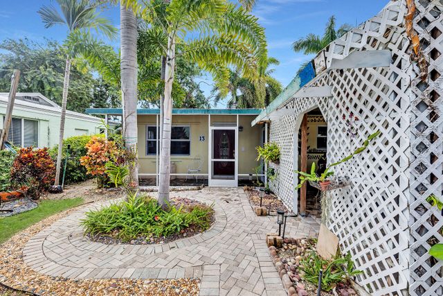 13 Bass Avenue, Key Largo, FL 33037
