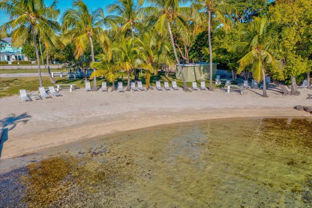 13 Bass Avenue, Key Largo, FL 33037