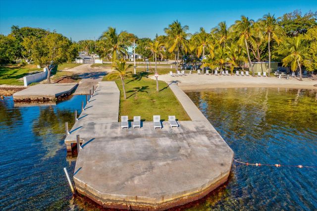 13 Bass Avenue, Key Largo, FL 33037