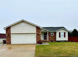 468 Windy Bluff, Flushing, MI 48433