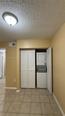 7210 NW 179th St 105, Hialeah, FL 33015