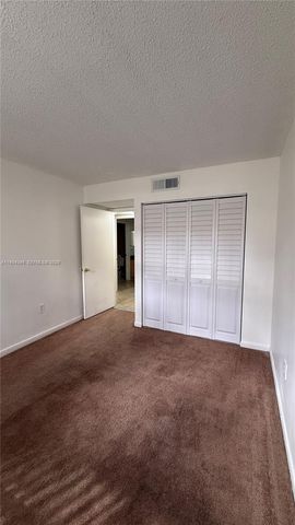 7210 NW 179th St 105, Hialeah, FL 33015