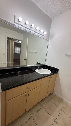 7210 NW 179th St 105, Hialeah, FL 33015