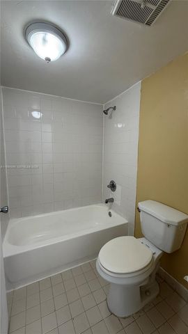 7210 NW 179th St 105, Hialeah, FL 33015