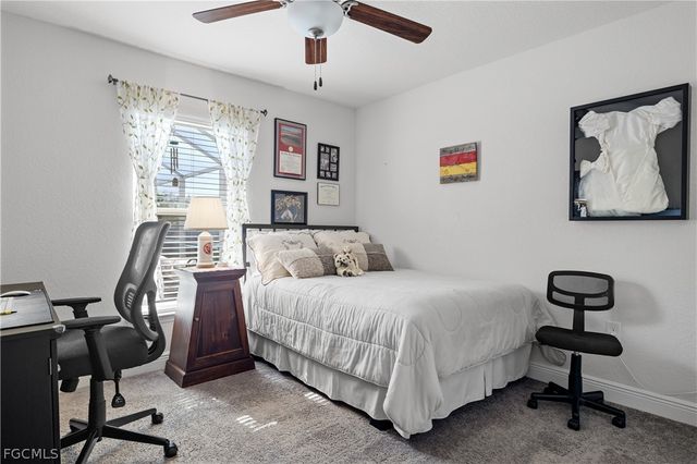 2801 NW 2nd PL, Cape Coral, FL 33993