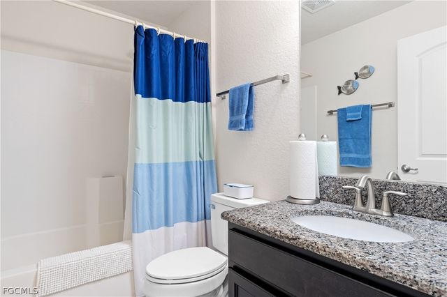 2801 NW 2nd PL, Cape Coral, FL 33993