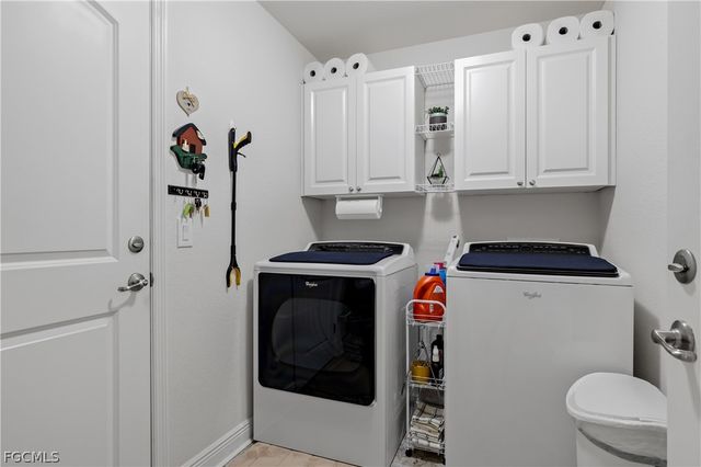 2801 NW 2nd PL, Cape Coral, FL 33993