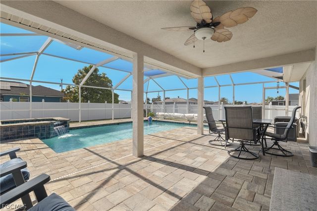 2801 NW 2nd PL, Cape Coral, FL 33993