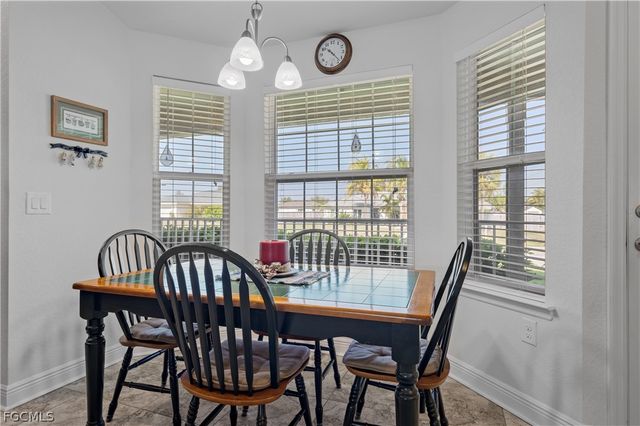 2801 NW 2nd PL, Cape Coral, FL 33993