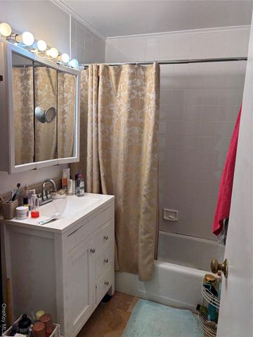 2 Consulate Drive 3N, Eastchester, NY 10707